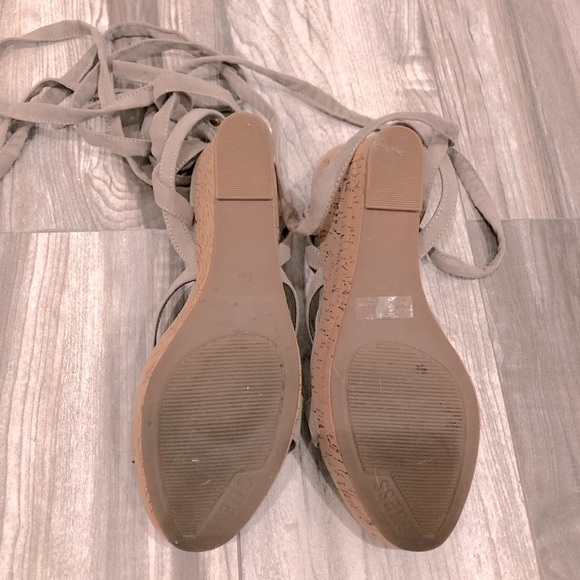 Guess like new ankle tie tan wedges. - Picture 5 of 7